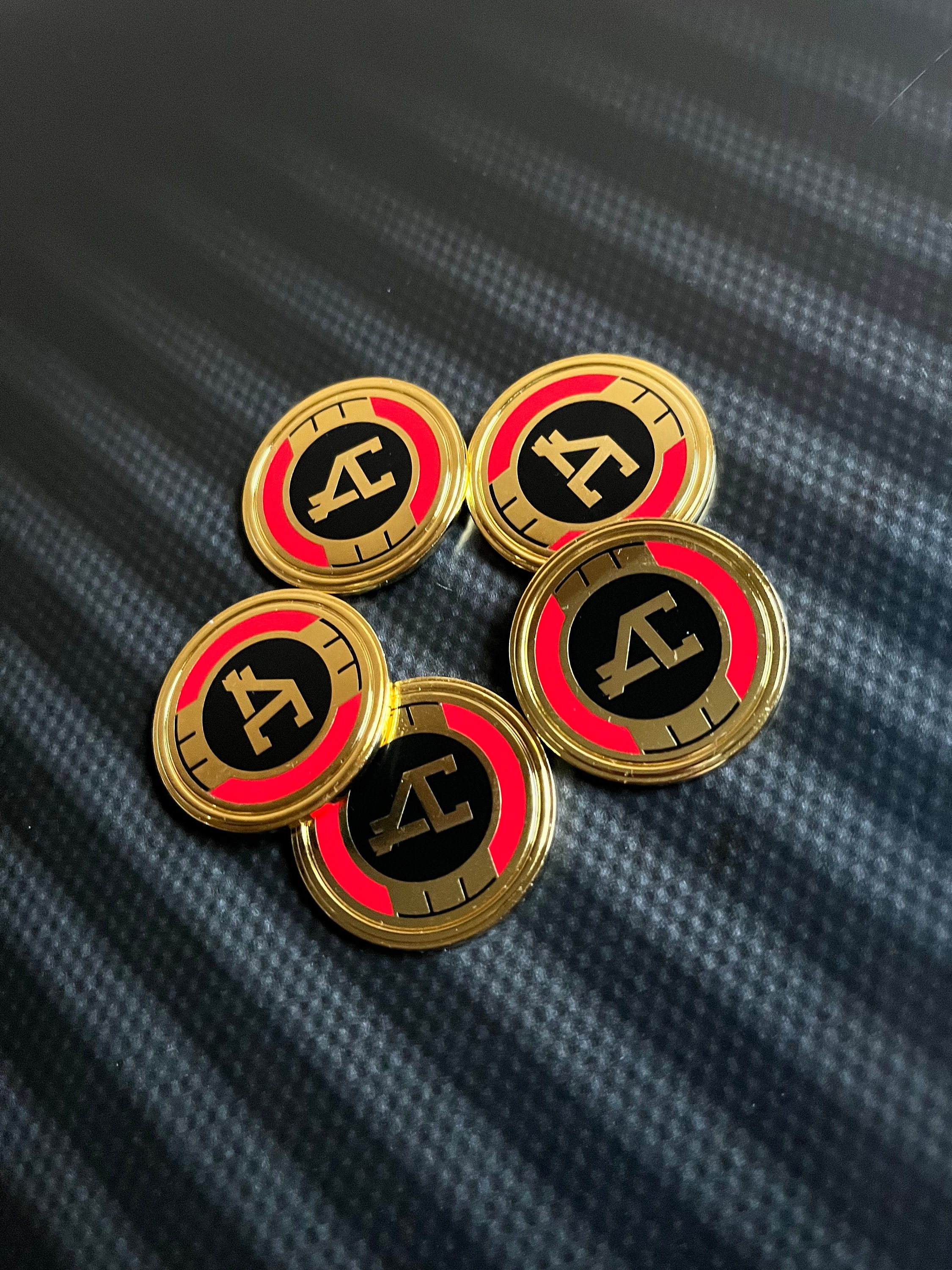apex legends ピンバッジ　非売品　限定品 APEX LEGENDS ピンバッジ3個セット - メルカリ