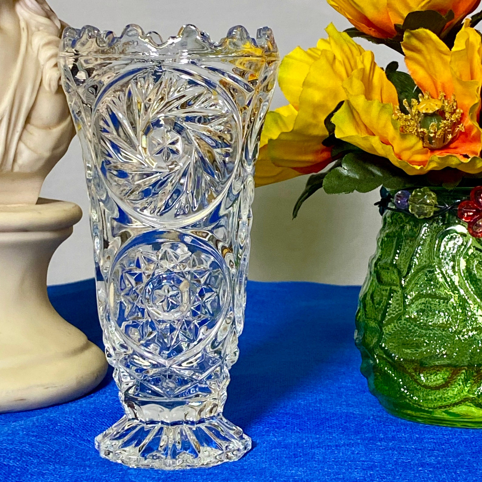 Vintage Pressed Glass Crystal Footed Vase Spiral Star Hobstar Etsy