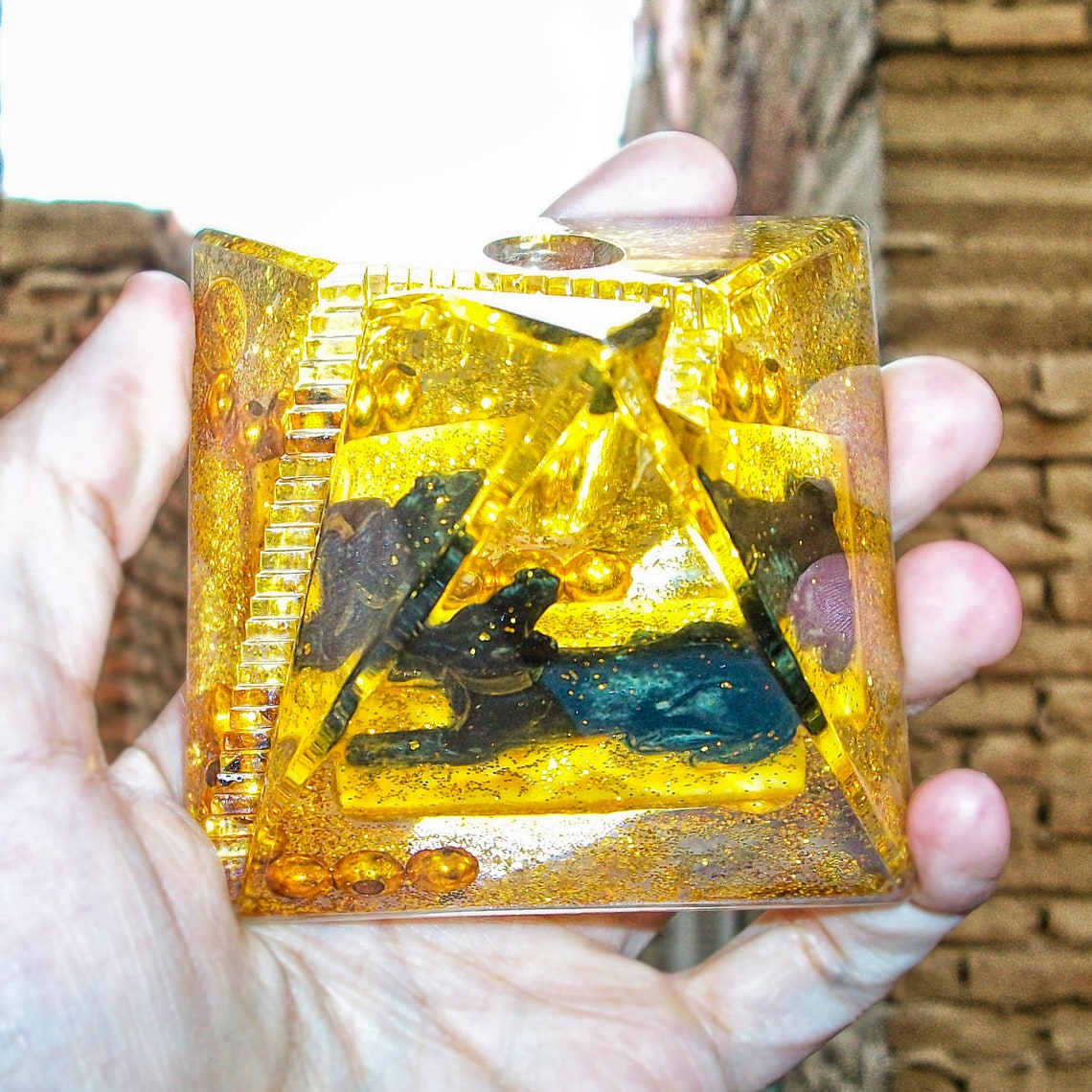 Charming Egyptian Snow Globe Pyramid Set With Pen Holder Set Etsy