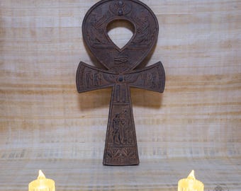 アンク。生命の鍵。エジプトで見事に作られた力強いエジプトの十字架