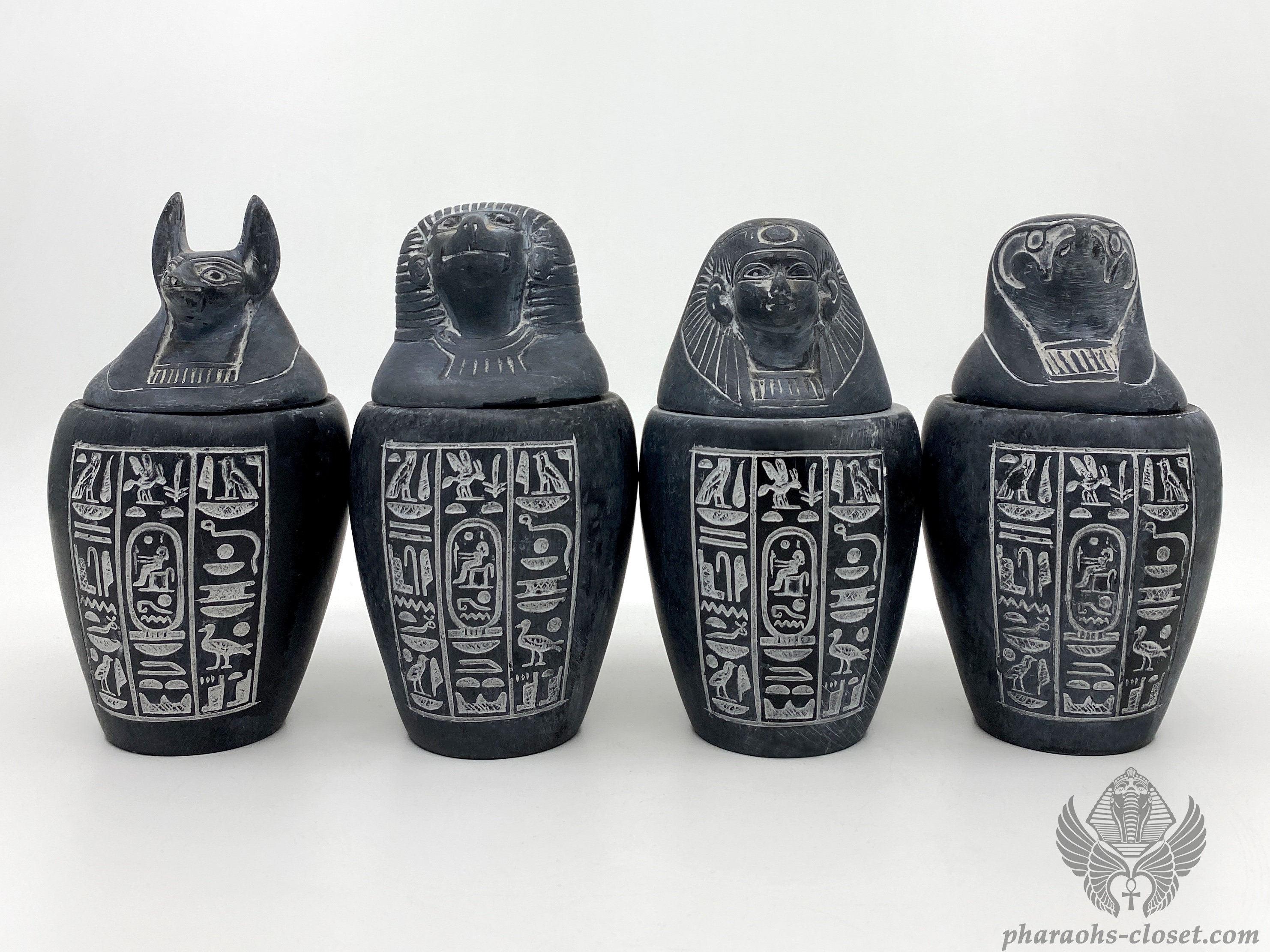 神聖な象形文字が刻まれた玄武岩のカノプス壺セット - 祭壇や神殿用の