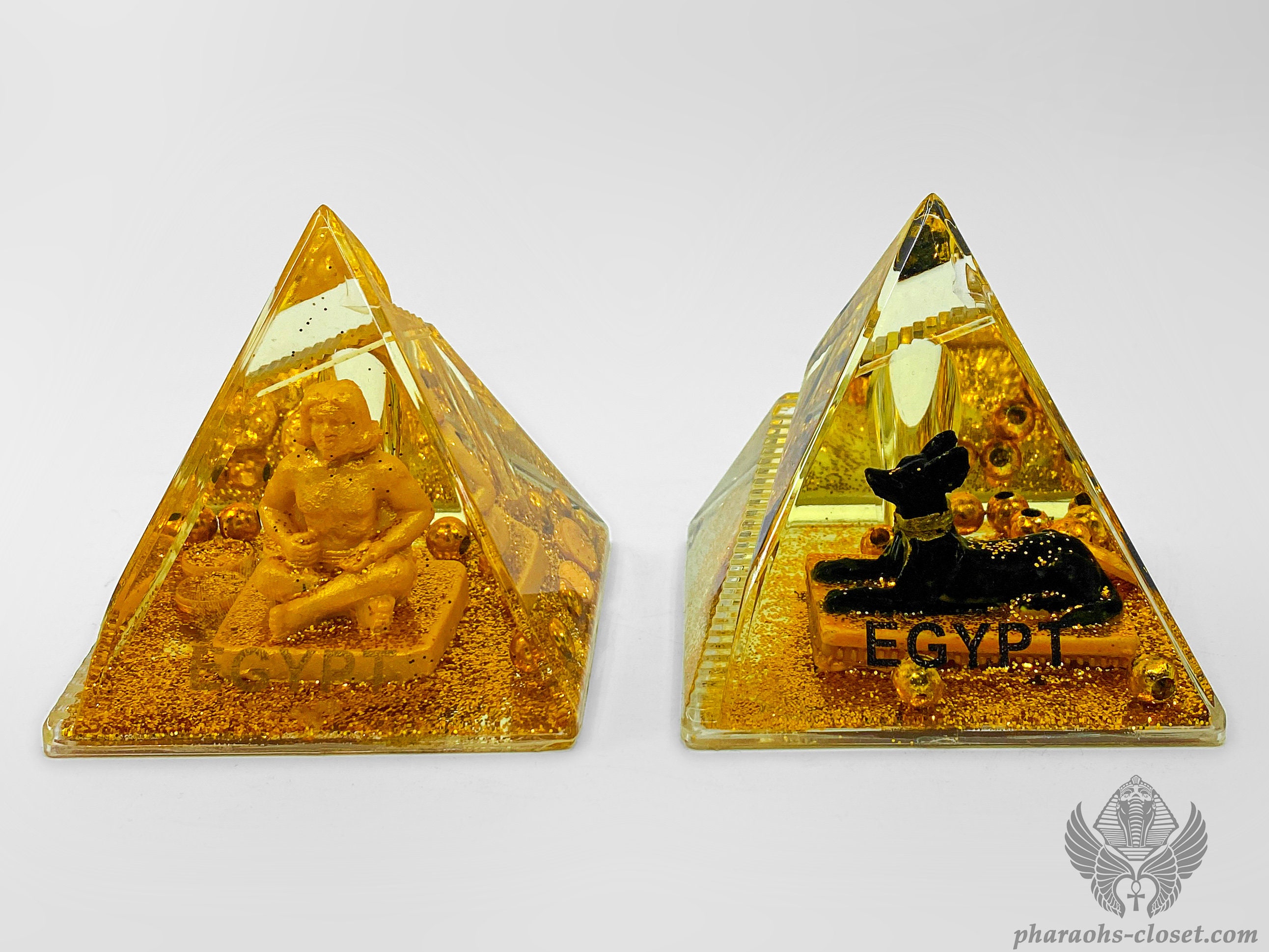 魅力的なエジプトのスノードームピラミッドセット、ペンホルダー付き