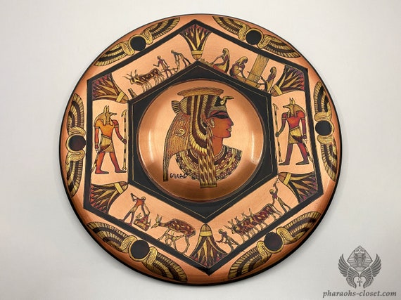1 エジプト　プレート　大皿　壁掛け クレオパトラの聖なる皿 - ユニークな壁掛け銅装飾皿 - 魅力的な古代