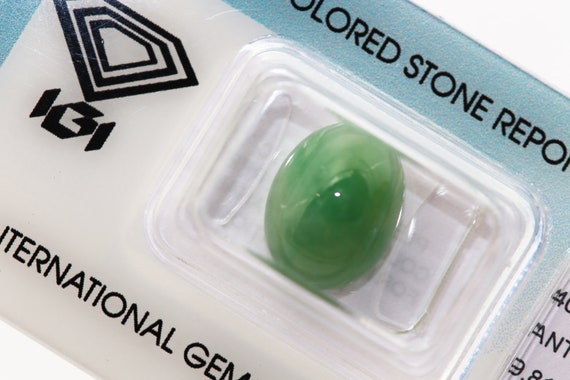 Pietra preziosa di giada VERDE, certificato di giada. Pietra preziosa di  giadeite verde birmana autentica 9,81 CT -  Italia