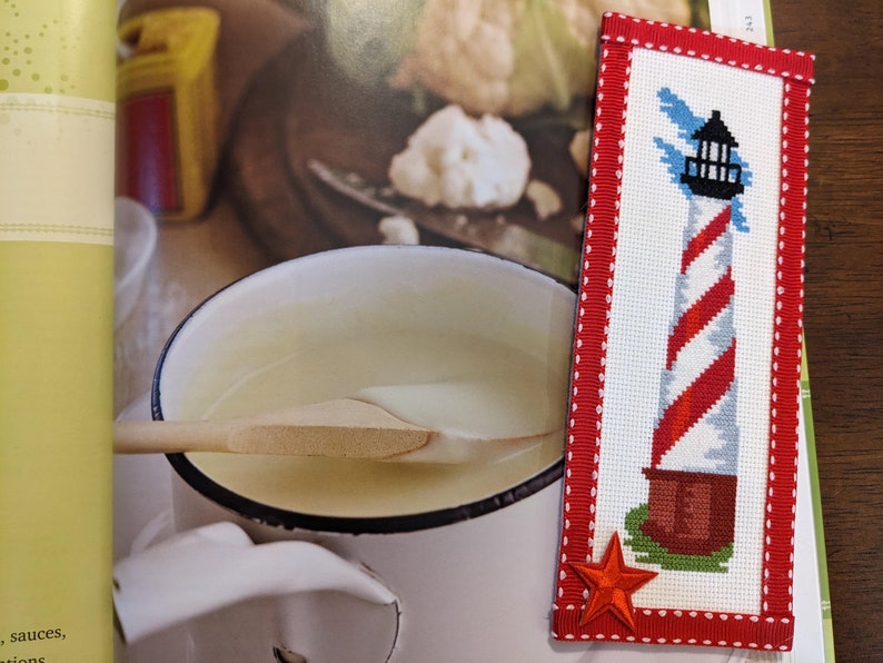 Marque-page/aimant spirale rouge phare point de croix fini - Etsy France