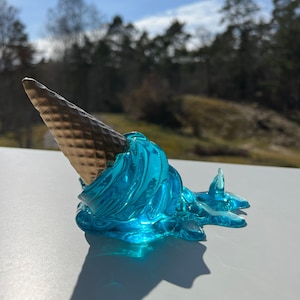 Melted ice cream sculpture  *POP ART*