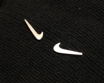 nike studs in low price