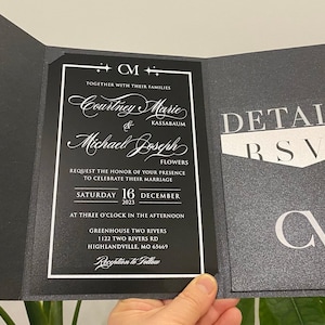 Invitación de boda en acrílico negro, Invitación de boda, Sobre de bolsillo con perla negra, Tarjeta de detalles y RSVP, Invitación en acrílico, Conjunto de invitaciones