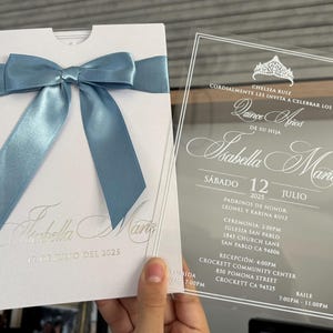 Quitte-Einladung mit taubenblauem Band, Quinceanera-Einladung, Acryl-Quinceanar-Einladung, Umschlag mit weißer Perle, Einladung mit blauem Band