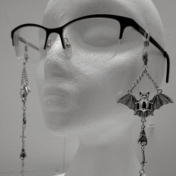 Vampire glasses chain: gothic vamp, goth eyewear, Alt accessory, alternative accessories, bat, witch, pagan, halloween, cross