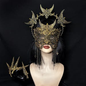 Divine set- gothic headpiece, goth halo, alternative tiara, alt crown, cosplay,gold, angel fantasy couture, claws, blindmask, photoshoot
