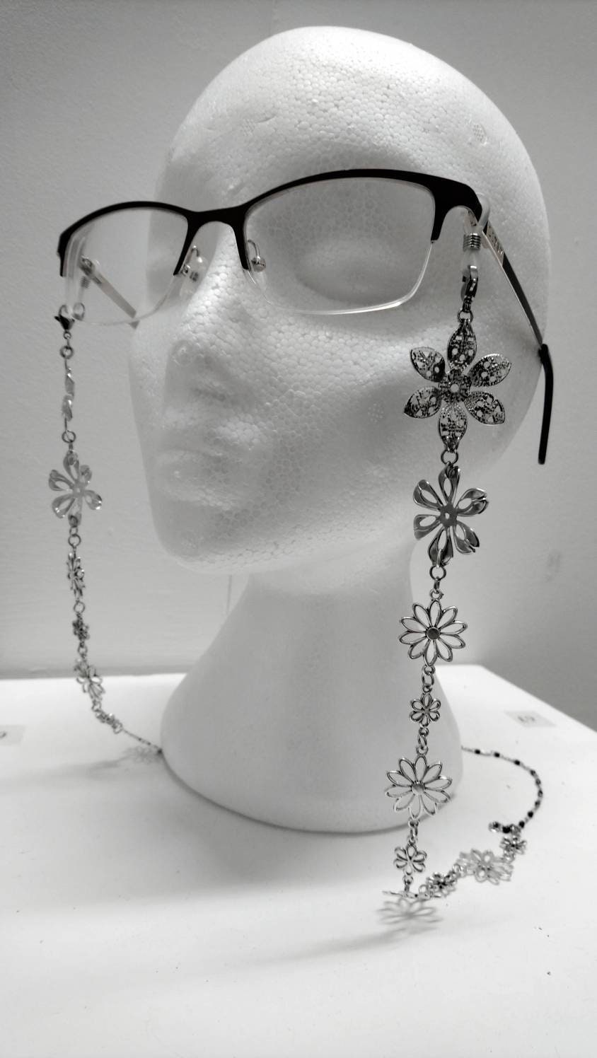 Comodish Eyeglass Glasses Chains for Women Metal Sunflower Neck Chain  Vintage Elegant Eye Glasses Chain String Holder