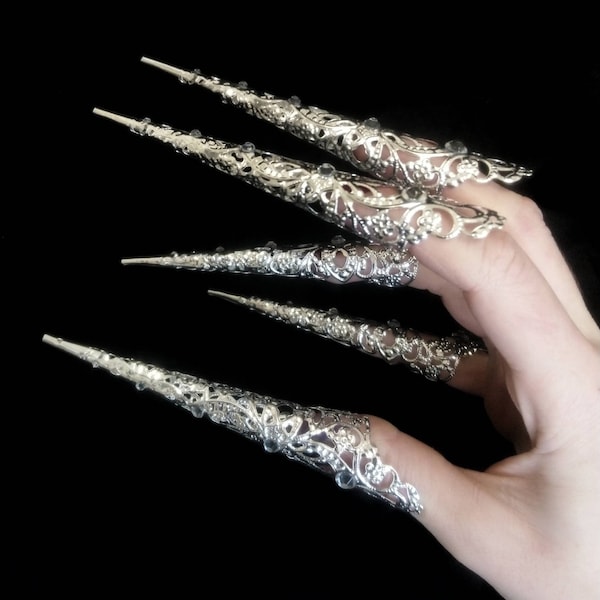 The Countess nail rings: gothic claws, goth nails, alternative jewellery, alt accessory, vampire accessories, witch gift, bridal couture