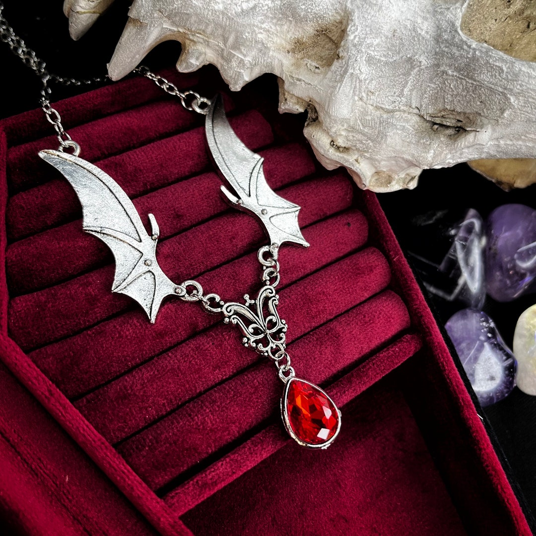 ★randomoff★ Blood Vampire Necklace ROXX_0067 Resin Blood Effect Gothic Necklace, Vampire Necklace, Gothic