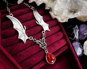 ★randomoff★ Blood Vampire Necklace ROXX_0067 il_fullxfull.5090684338_55eh.jpg