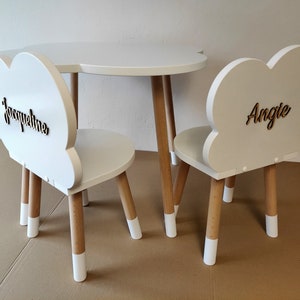 Ensemble table et chaises pour tout-petit de haute qualité/Meubles pour enfants jouant/Ensemble table et chaises en bois pour enfants faits main/Cadeau pour tout-petit/Table Montessori image 1