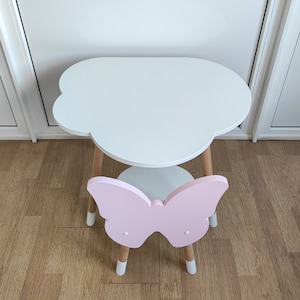 Ensemble table et chaise Butterfly unique/Ensemble de table pour tout-petit/Table Montessori/Cadeau parfait pour un anniversaire d'enfant ou comme cadeau de Noël/Cadeau utile image 1