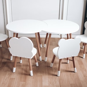 Ensemble table et chaises pour tout-petit de haute qualité/Meubles pour enfants jouant/Ensemble table et chaises en bois pour enfants faits main/Cadeau pour tout-petit/Table Montessori image 2