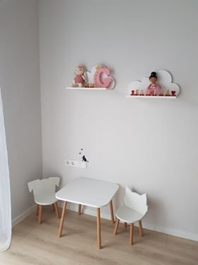 Ensemble table et chaises pour tout-petit de haute qualité/Meubles pour enfants jouant/Ensemble table et chaises en bois pour enfants faits main/Cadeau pour tout-petit/Table Montessori image 6