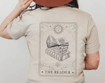 The Reader Tarot Karten Shirt Bücherwurm Shirt Buchclub Shirt Booktok Merch Literarisches Shirt Buchclub Geschenke Buch Merch Buchliebhaber Lese Shirt