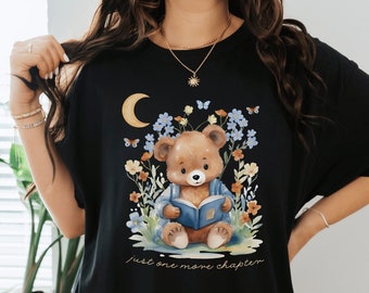 Bookish Shirt Bear Reading Shirt Literature Shirt Literary Shirt Book Shirt Forestcore Shirt Book Clothes Bookish Clothes Booktok Shirt