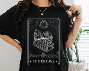 Der Leser Tarot Karten Shirt Buch Club Shirt Bücherwurm Shirt Lese Shirt Booktok Merch Buch Club Geschenke Bibliothek Buch Merch Literarisches Shirt