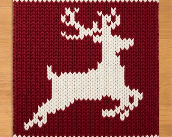 Flying Reindeer with Snowflake Ornament Finger Knitting Pattern. Christmas Chunky Knit Blanket Pattern