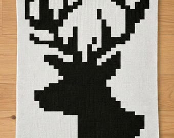 Deer Head Silhouette Finger Knitting Pattern. Chunky Chenille Yarn Knit Blanket Pattern
