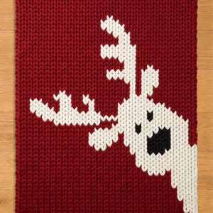 Reindeer Finger Knitting Pattern. Christmas Chunky Knit Blanket Pattern