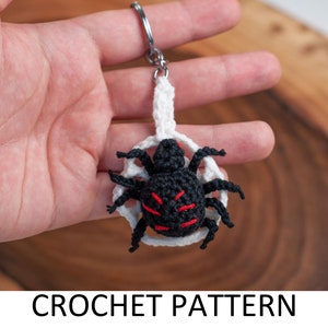 Patrón de crochet para llavero de araña. Patrón de araña de Halloween. Patrón de llavero amigurumi. Amuleto para llavero. Patrón de crochet para otoño