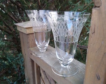 Copas de parfait de aguja antiguas, juego de dos, alrededor de la década de 1920, cristalería soplada