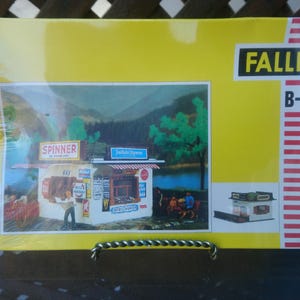 Faller Ho Scale B-212 Plastic Model Kit, Food And Drink Snack Kiosk. Made In Germany, Boxed/Sealed.