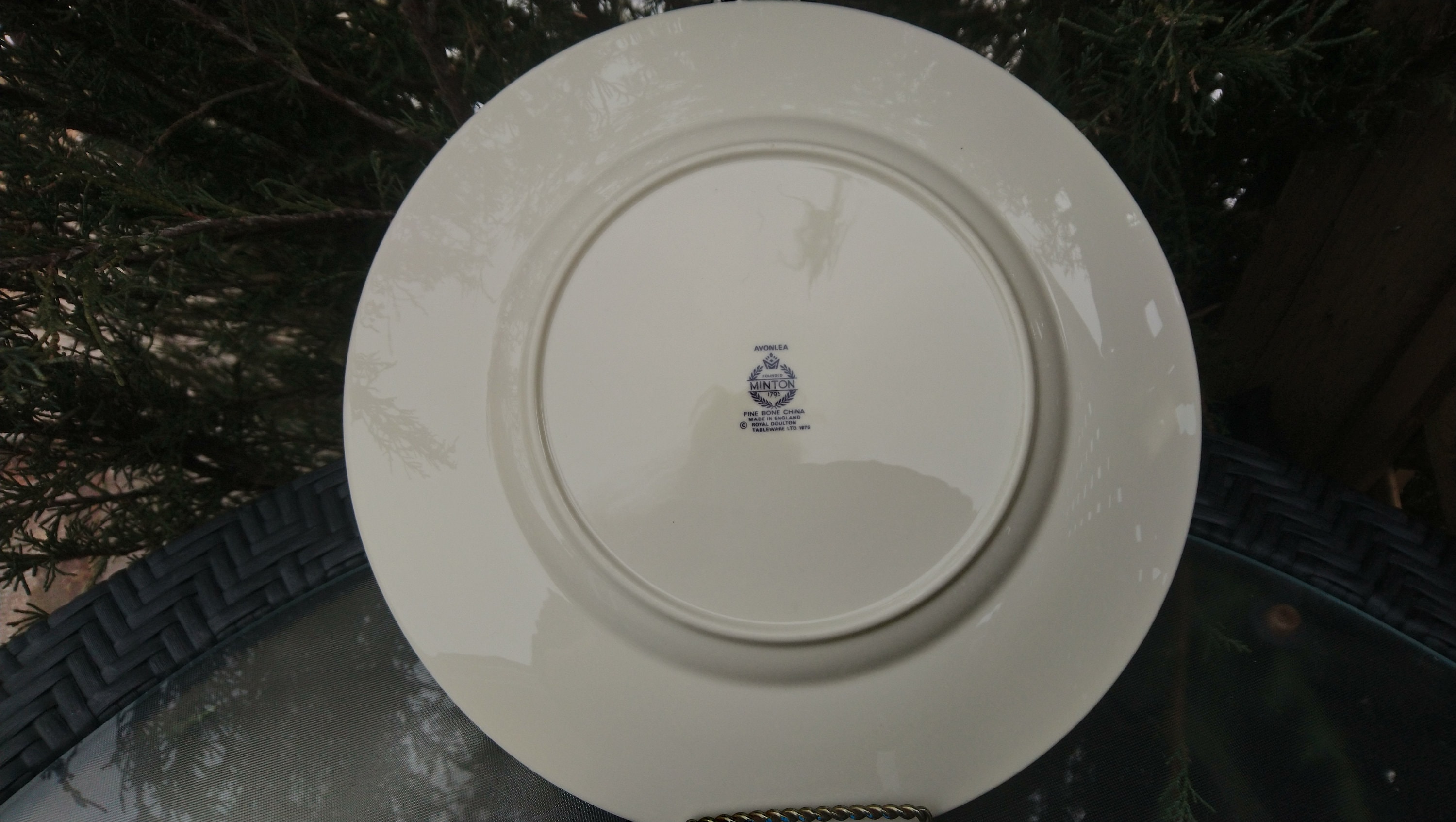Minton Avonlea Pattern, Discontinued 1976-1989, One Dinner Plate