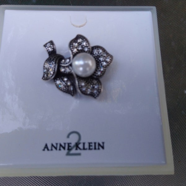 Vintage Anne Klein Brooch, Vintage Jewellery, Pin, Faux Pearl And Rhinestones, Costume Jewellery, Boxed, New/Vintage Jewels