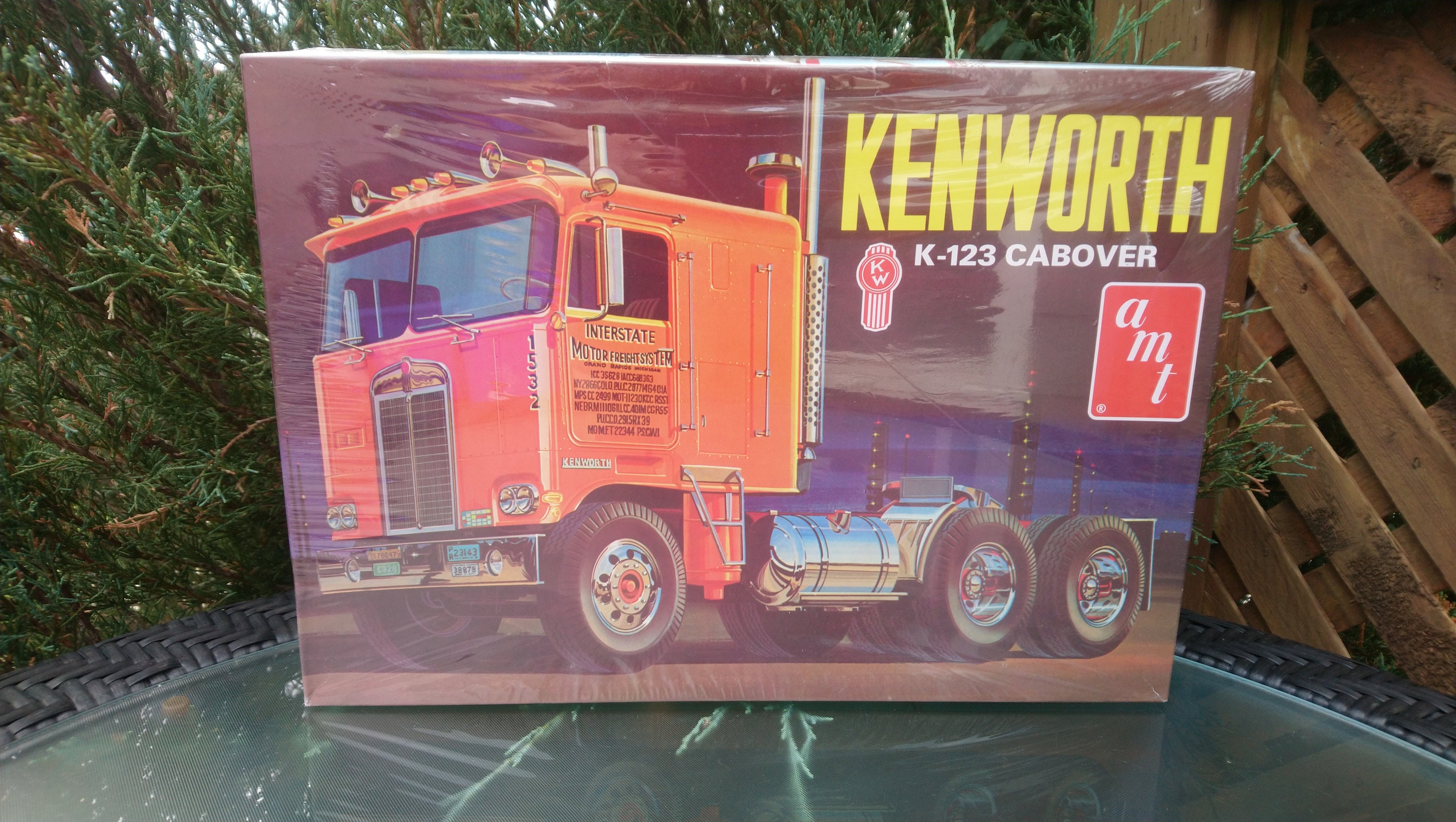 (未使用･未開封品)　amt 1/25 ケンワースK-123 キャブオーバー AMT687 tu1jdyt Kenworth K-123 Cabover Tractor AMT687/06 Super Detailed 1/25