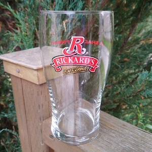 Rickard&#39;s &quot;A Shade Different&quot; Beer Glass, Owned By Molson Coors, Rickard&#39;s Red Beer Glass, Collectible Barware Glass, Drinking Glass, Bar