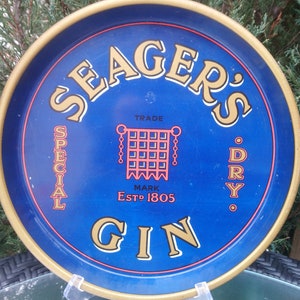 Vintage Seager&#39;s Gin Special Dry Twelve Inch Metal Serving Tray, Pub Tray, Round Tray, Blue Red Gold Decoration Gold Trim Gin Serving Tray