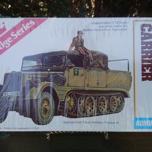 Aurora Plastic Model Kit, German Half-Track Artillery Transport SD.KFZ.11 1/72 Scale, Prestige Series, 1977, Open Box, Read Description