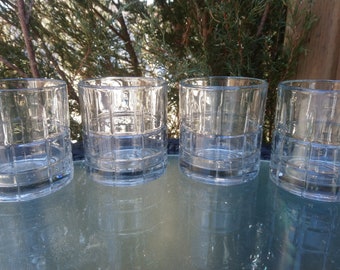 Juego de cuatro vasos de whisky vintage Anchor Hocking, tartán (Manchester), transparente, líneas verticales y horizontales, vasos de bar.