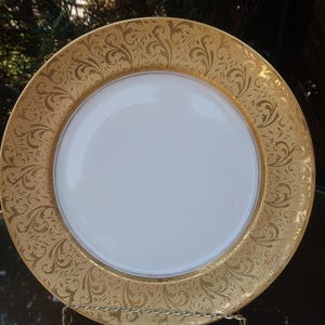 Limoges France One Dinner Plate, Gold Encrusted Decoration, Porcelain, 10.5&quot;