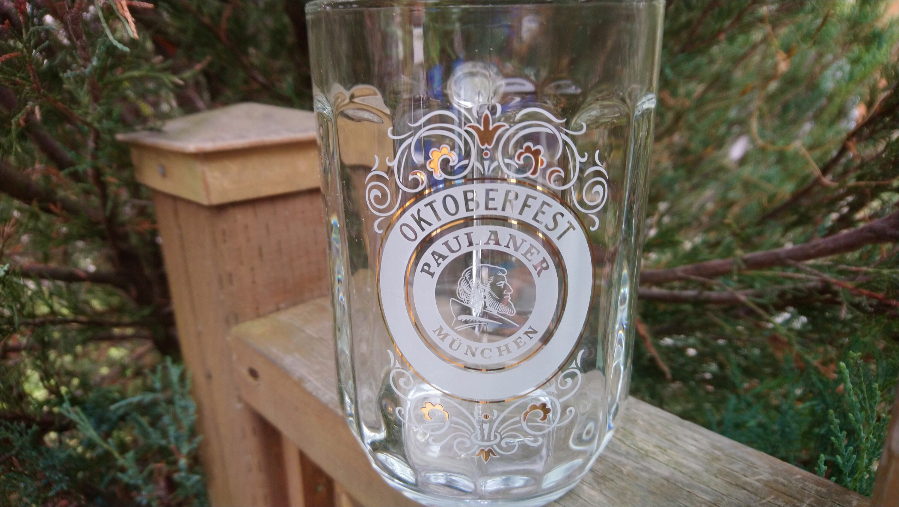 BAYERN WEISSE Bavaria COAT OF ARMS LOGO 24 oz. 9 Tall Beer Glass