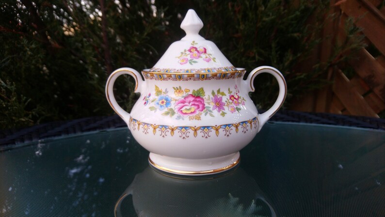 Vintage Royal Grafton Fine Bone China, Made In England, Malvern Pattern, Sugar Bowl With Lid, Vintage China, Collectible Porcelain image 3