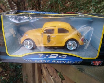 V Dubs Jada Toys - 1965 Volkswagen 1600 TL (fastback) - 1:24 Scale