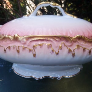 Antique 1891-1914 Coiffe Limoges France Lidded Vegetable Serving Bowl, Tureen, Pink And White, Heavy Gold Handles And Decoration Trim