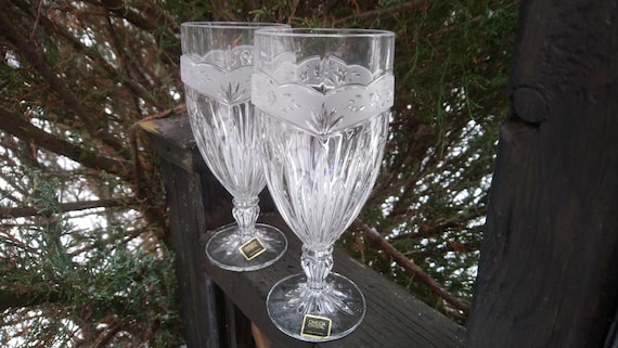 Oneida Crystal Glasses, Southern Garden Pattern, Set of Two