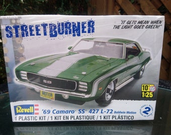 Revell plastic modelset, Streetburner, schaal 1/25, 1969 Camaro SS 427 L-72, in plastic verpakt