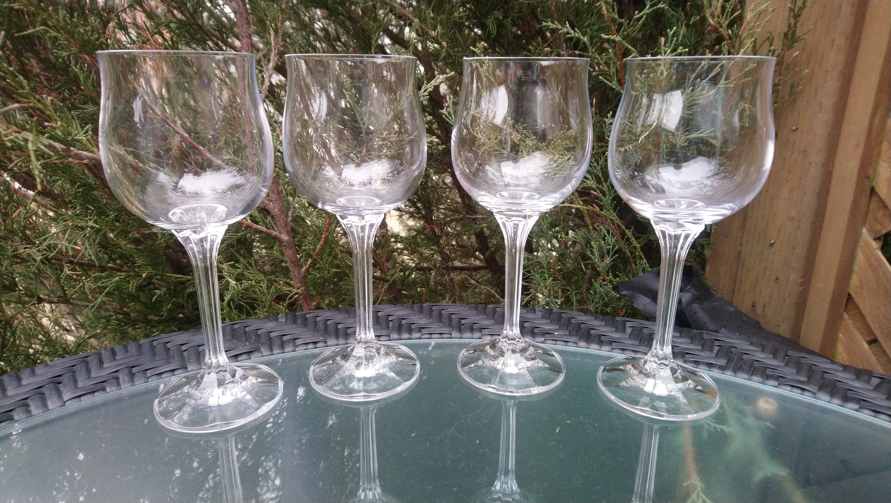 Vintage Set Of Four Crystal Wine Glasses, Clear Smooth Bowl, Clear Ridged Stem, Barware Glasses, Drinking Glasses, Vintage Barware, Wine