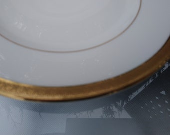 Vintage Royal Doulton English Fine Bone China, Royal Gold H