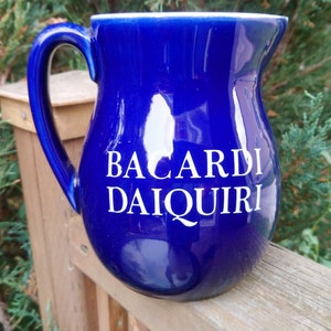 Bacardi Daiquiri Brocca in ceramica blu, Brocca, Bacardi Imports New York, Brocca in ceramica blu, Brocca da cocktail, Brocca per bevande, Caraffa in ceramica vintage