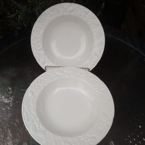 Mikasa English Countryside Rimmed Soup Bowls, Set Of Three Bowls, Stoneware